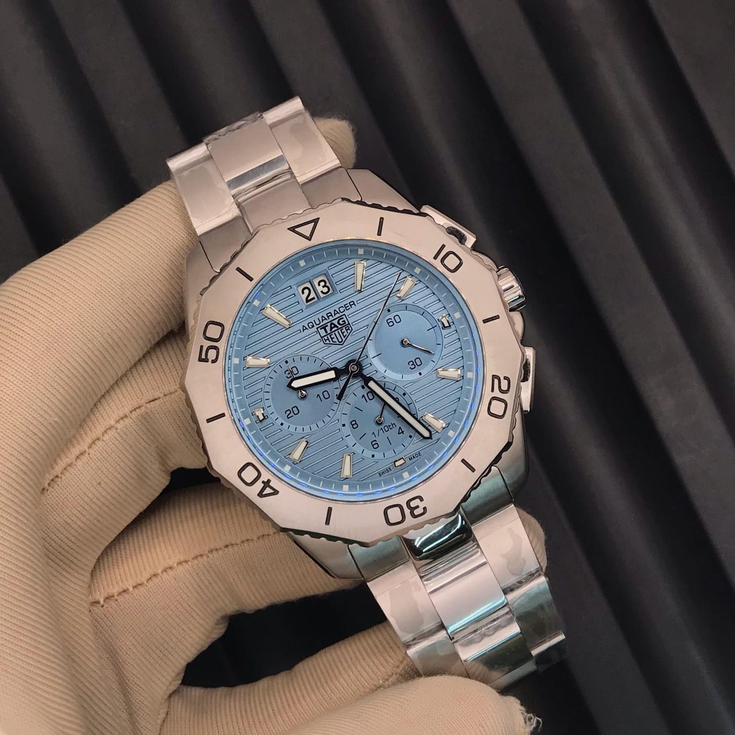 TAG Heuer Aquaracer Professional 200 Chronograph