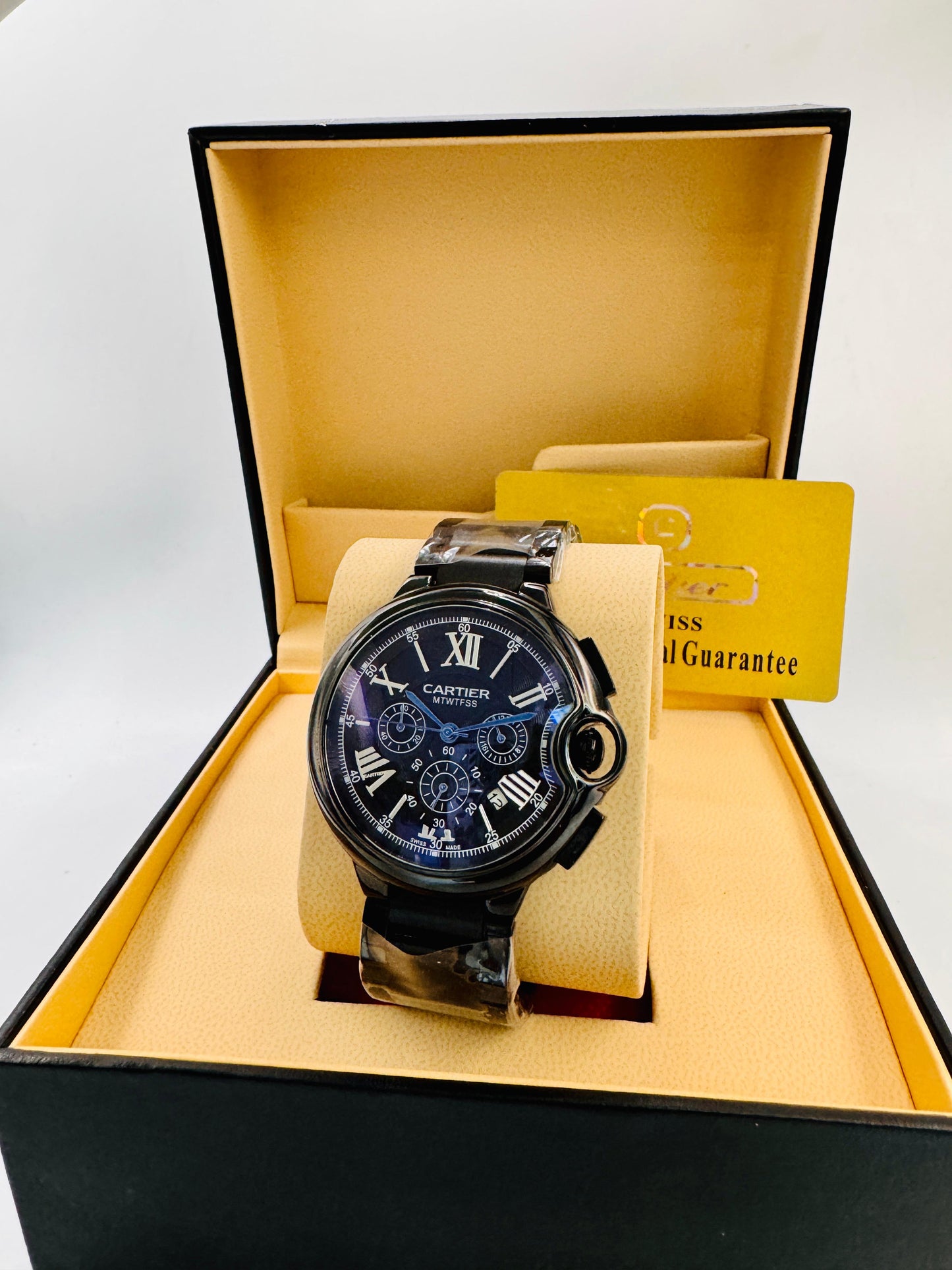 Round Full Black Watch