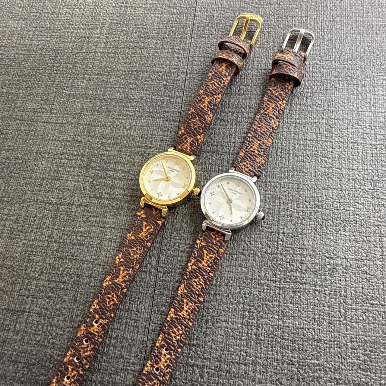 Girls LV strap Watch