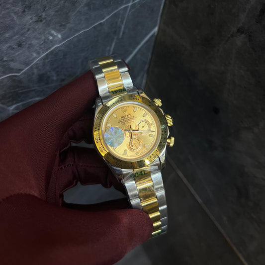 Rolex Daytona Gold  Chain Gold  Dial Chronograph