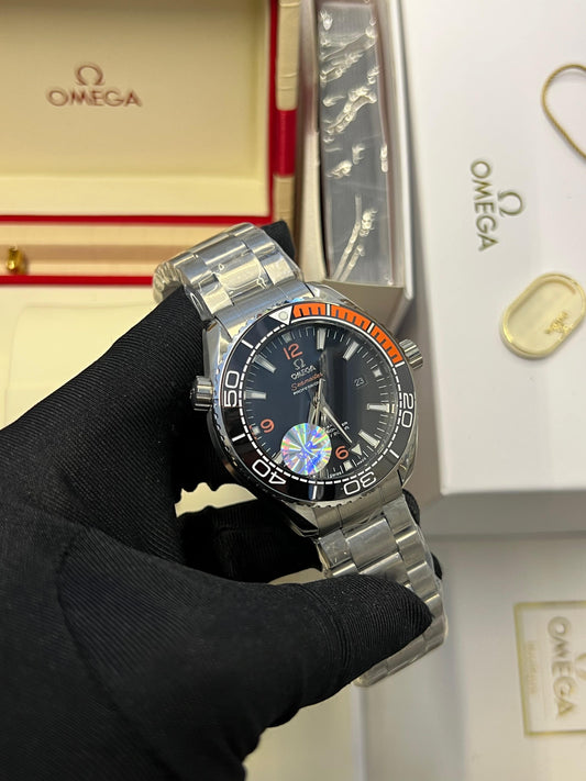 OMEGA Seamaster Planet Ocean 600M Master Chronometer