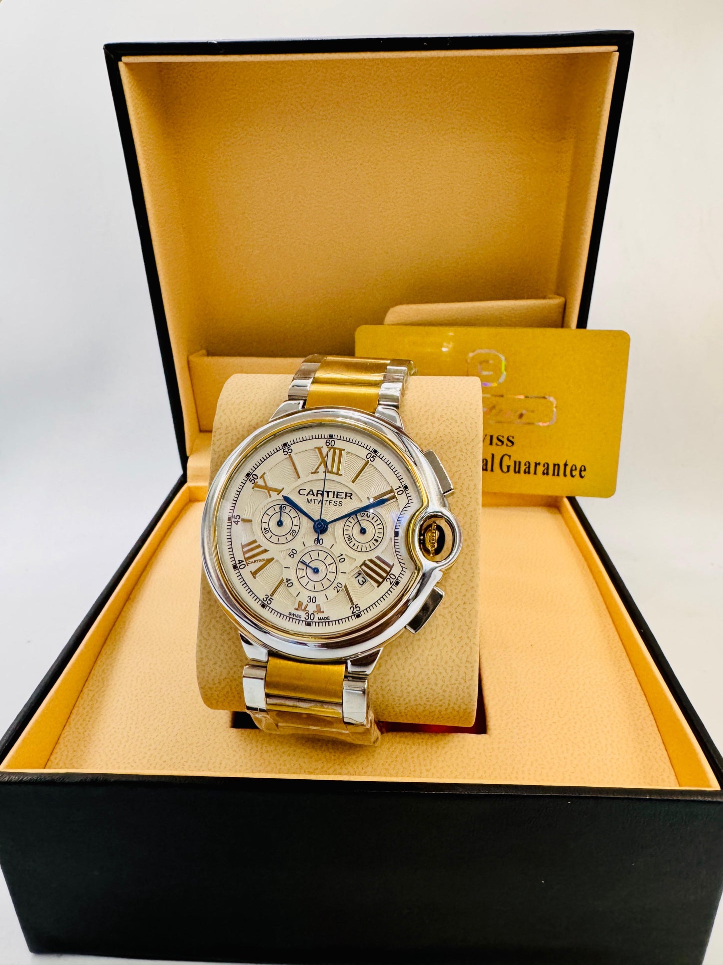 Round Light Yellow Dial