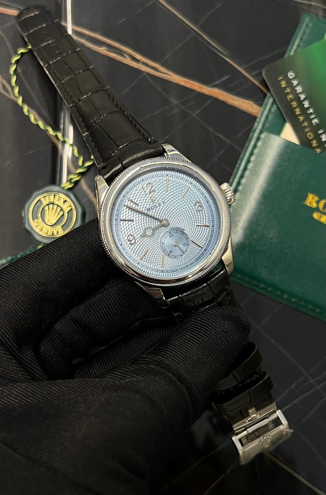 Oyester Perpetual  platinum model ice-blue  dial