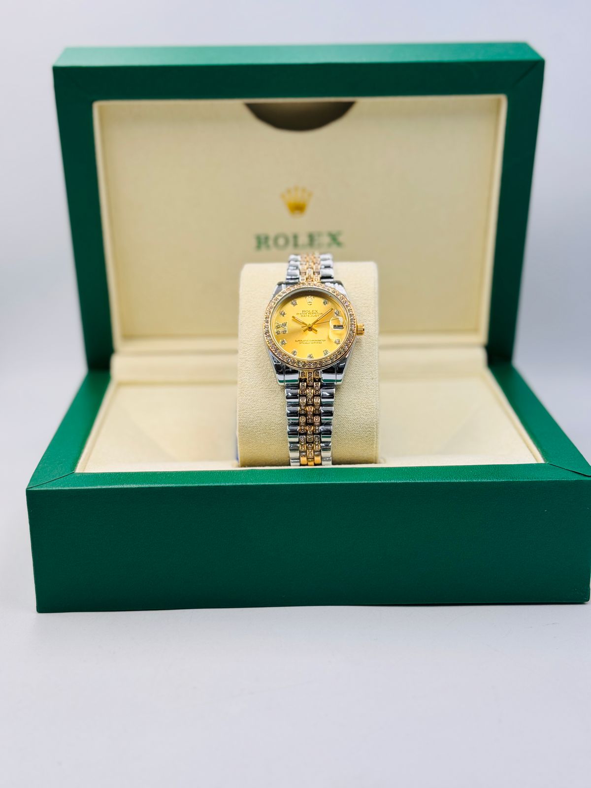 Girls Rolex DateJust Damiond Dial Watch Design 1