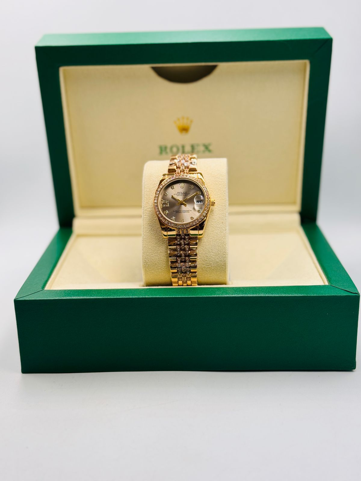 Girls Rolex DateJust Damiond Dial Watch Design 1