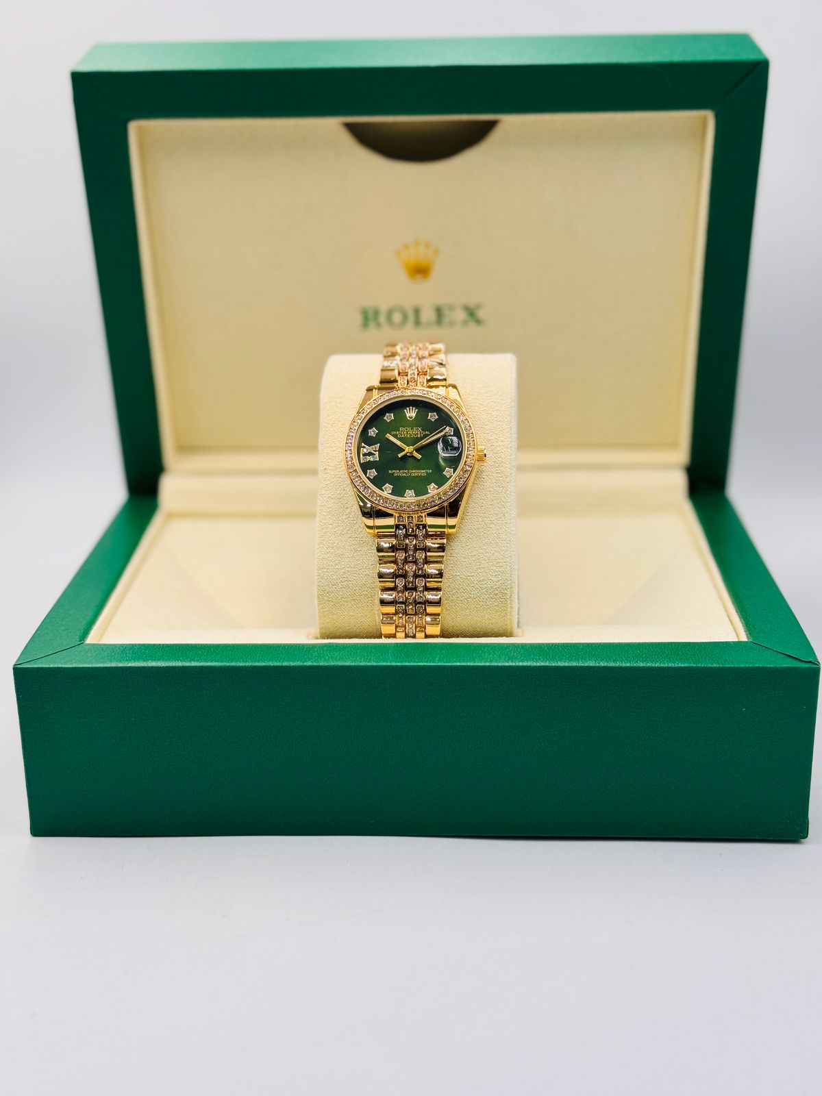 Girls Rolex DateJust Damiond Dial Watch Design 1