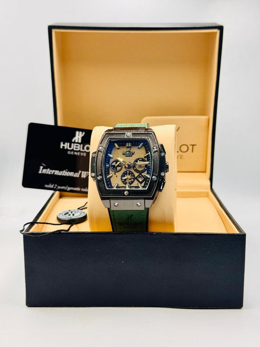 Hublot Round Dial Strap Watch 2